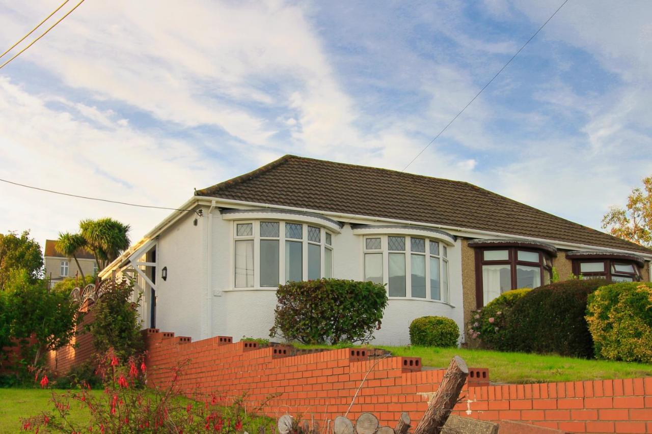 Blue Rose Cottage Burry Port Ngoại thất bức ảnh